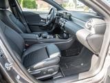 Mercedes-Benz A 200 Edition LED Navi Kamera Sounds. Spurh.-Ass - Mercedes-Benz A-Klasse: Sportwagen