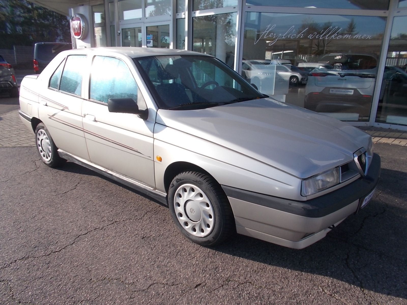 Fahrzeugabbildung Alfa Romeo 155 1.6 16V Klima ->Youngtimer mit Historie