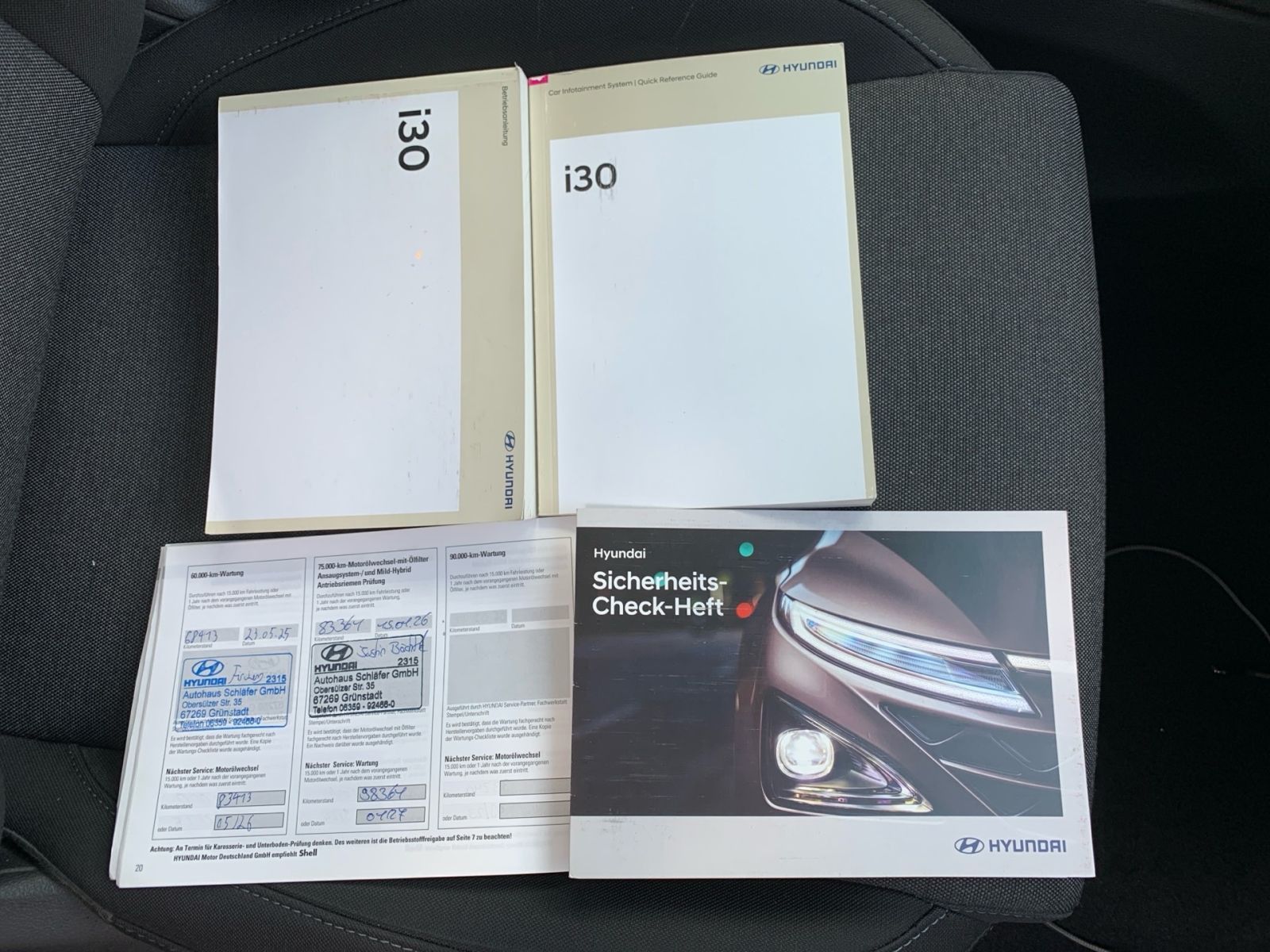 Fahrzeugabbildung Hyundai i30 1.0 T-GDI Edition 30 8x bereift
