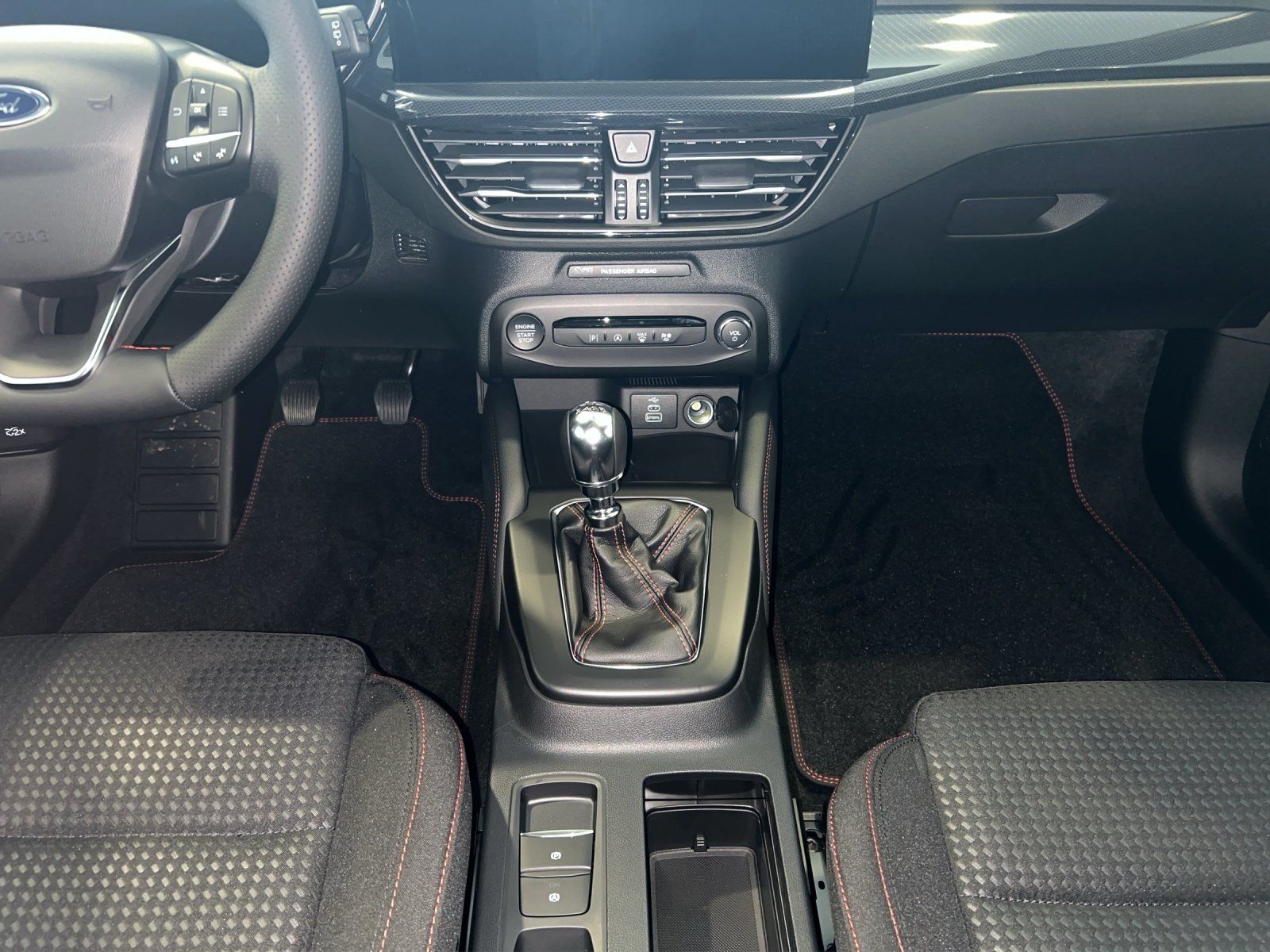 Fahrzeugabbildung Ford Ford Focus Turnier ST-Line X B&O PDC Heck. Elek.