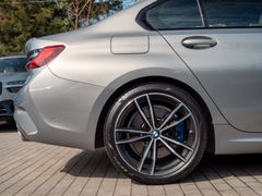 BMW 330 – 10 / 32