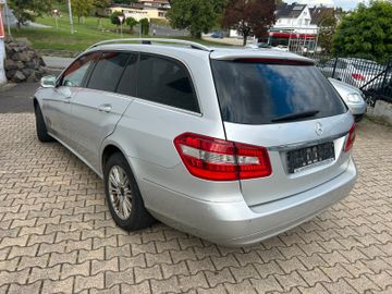 Mercedes E 220 - 3