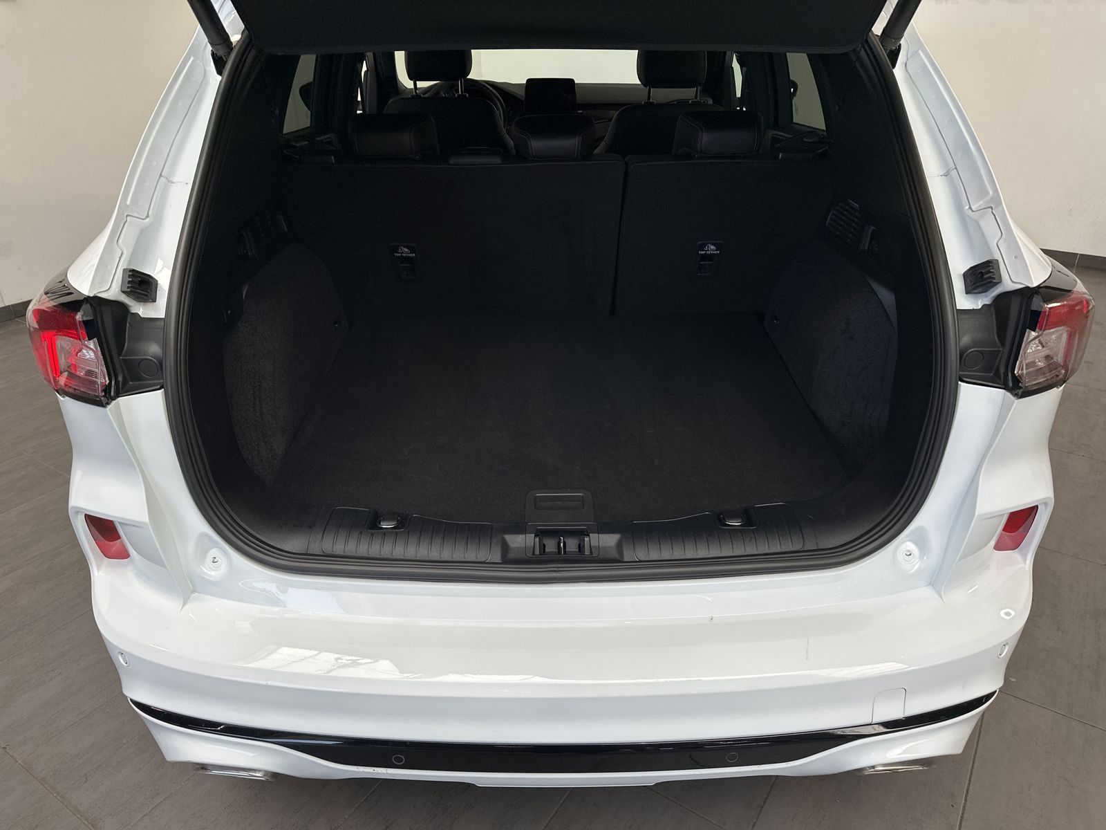 Fahrzeugabbildung Ford Kuga 2.5 Plug-In Hybrid ST-Line X NAV+LED+ACC+PP