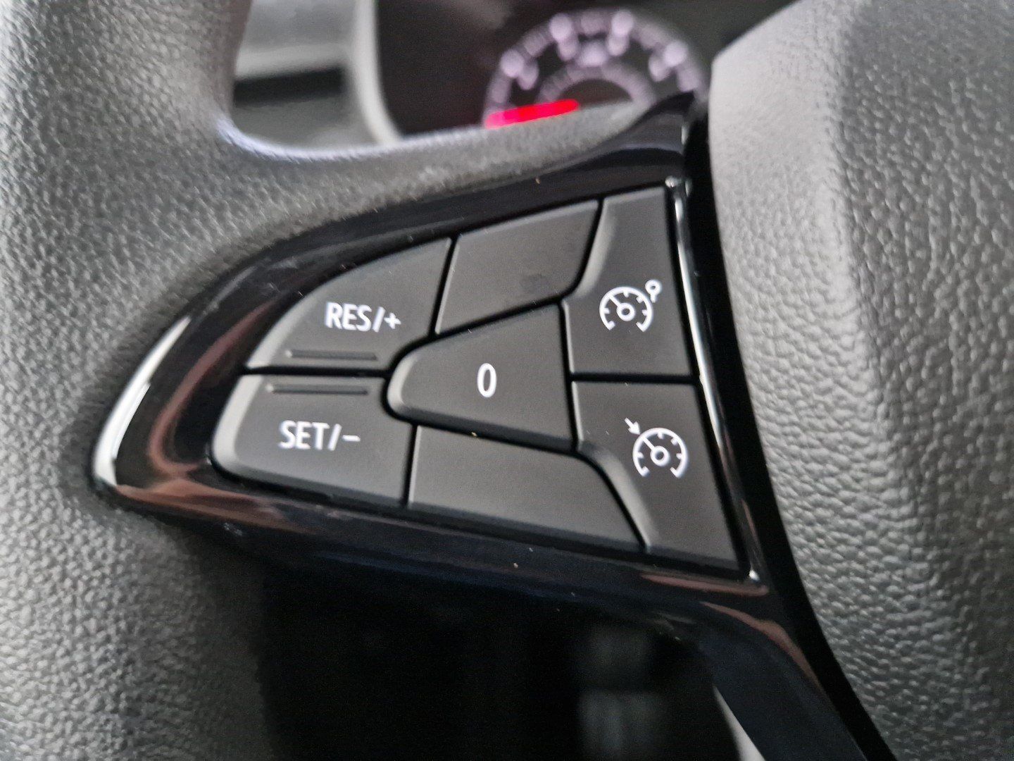 DACIA Sandero Essential Eco-G 100 Klimaanlage – Bild 25