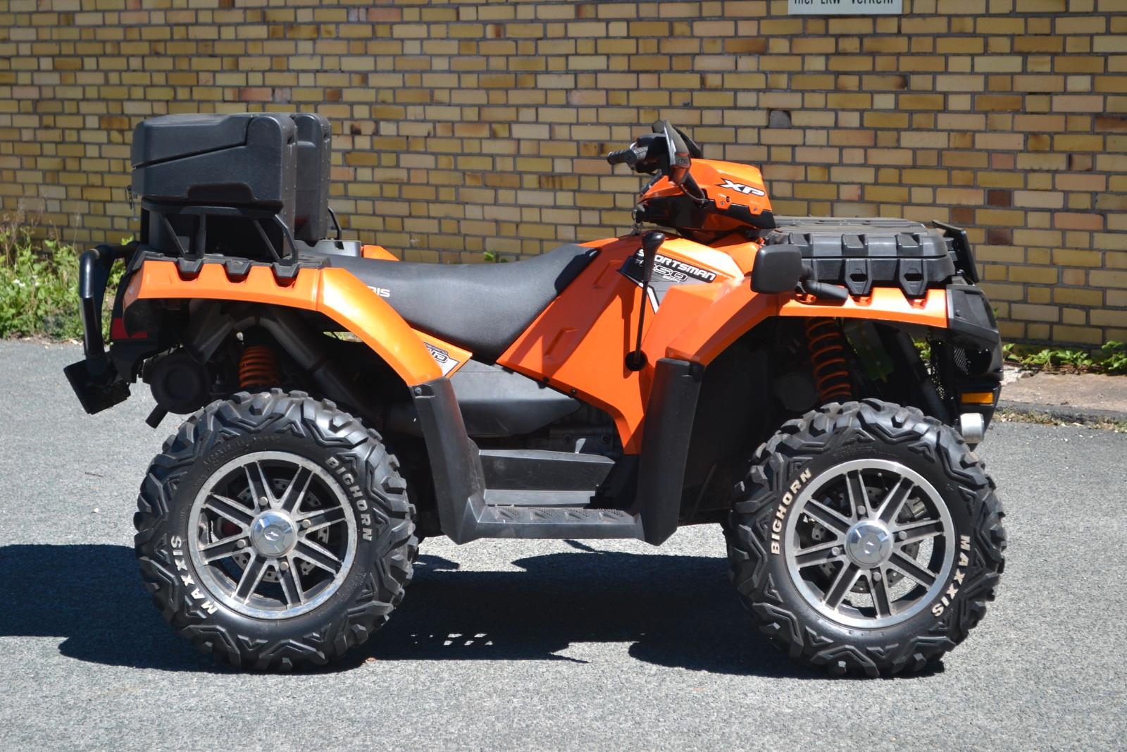 Polaris Sportsman 2011 — engine 850 cm³, 71 HP (52kW)