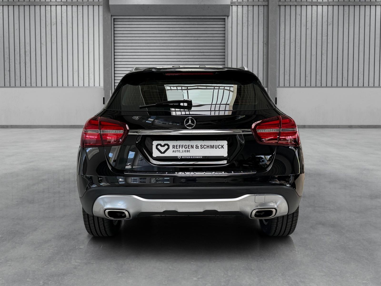 Mercedes-Benz GLA 250 URBAN AUTOMATIK+KLIMA+NAVI+LED+PANO+TÜV+