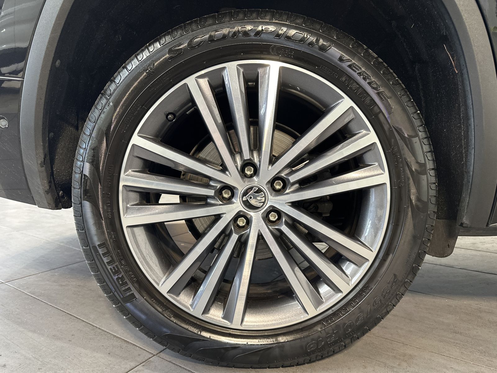 Fahrzeugabbildung SKODA Kodiaq 2.0 TDI 4x4 DSG L&K NAV+LED+PANO+360°+ACC