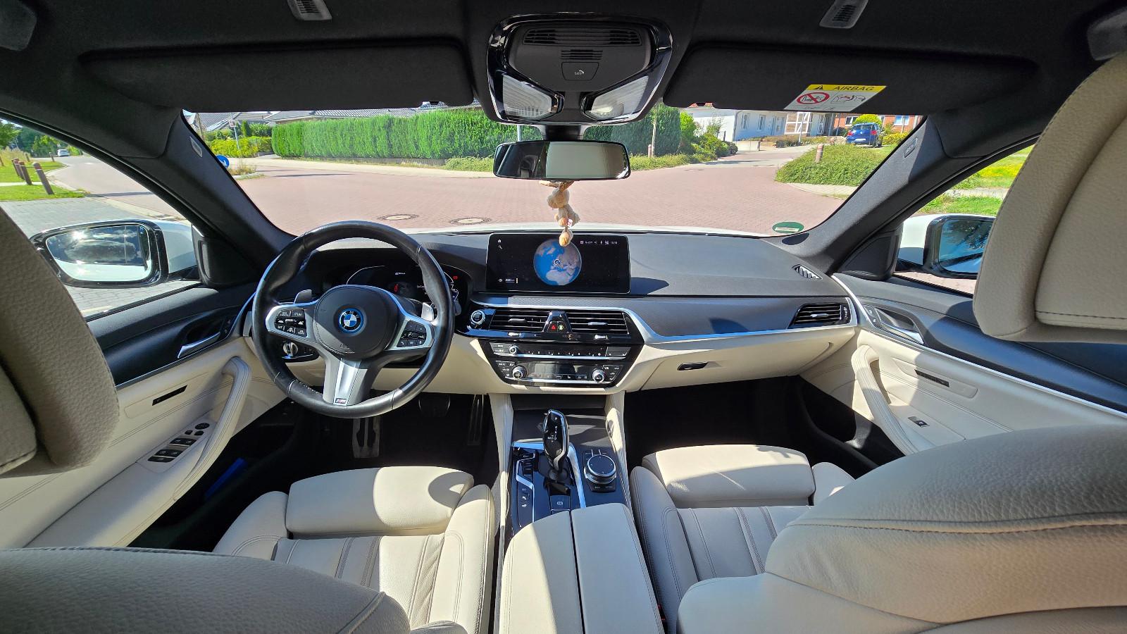 BMW 530e Touring M Sport, Ahk, Head-Up, 360°-Kamera