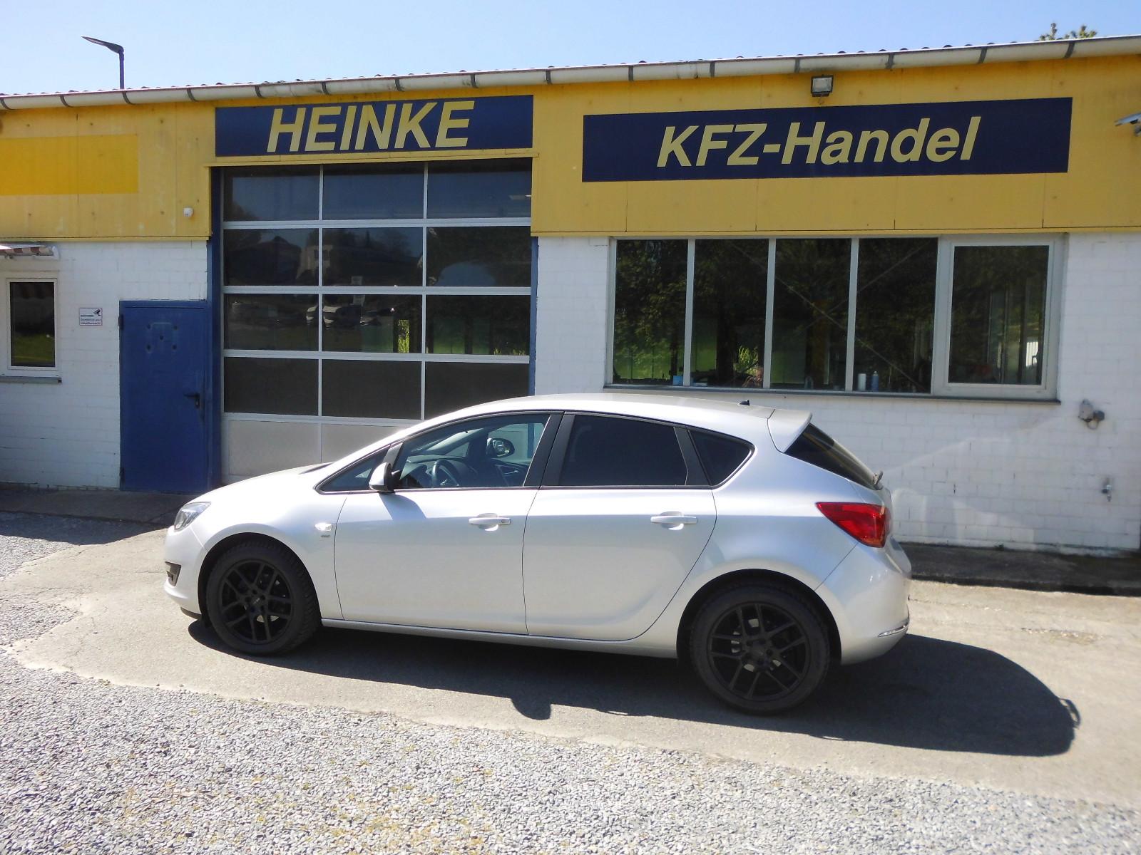 Opel Astra J Lim. 5-trg. Energy