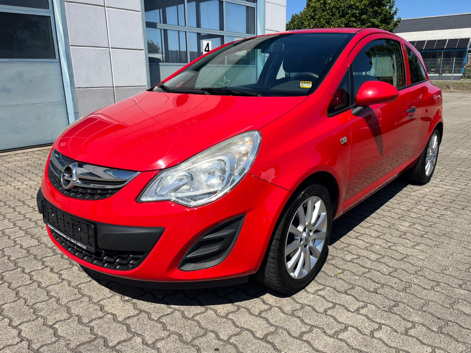 Opel Corsa D Selection 73 tkm, Klima, 8 fach bereift