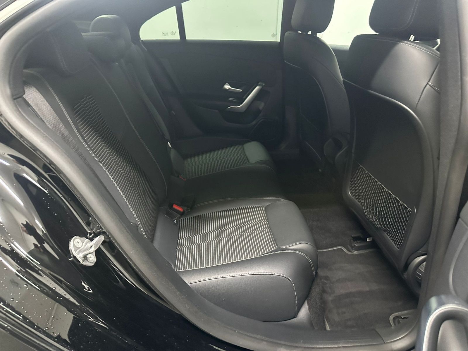 Fahrzeugabbildung Mercedes-Benz CLA 220 d DCT *Progressive*KAMERA*AMBILIGHT