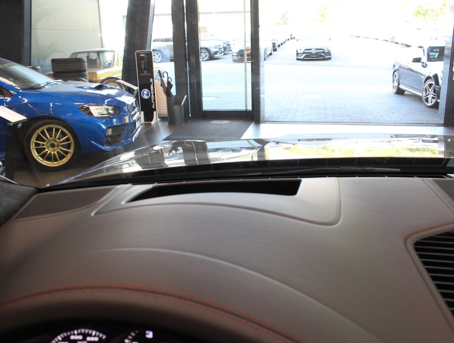 Fahrzeugabbildung Porsche Cayenne GTS Sport Chrono+Sport Design+HUD+ACC