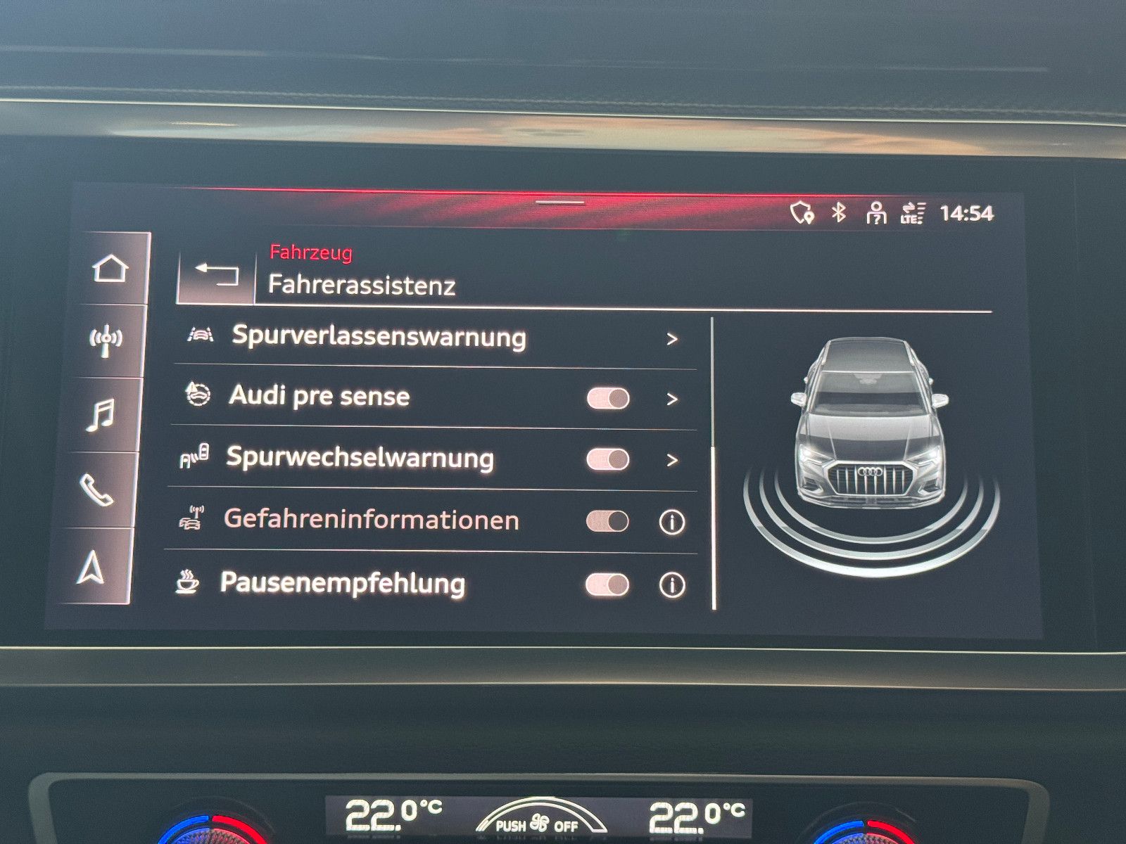 Fahrzeugabbildung Audi Q3 45 TFSI e S-TRONIC S-LINE ACC VIRTUAL LED KAM
