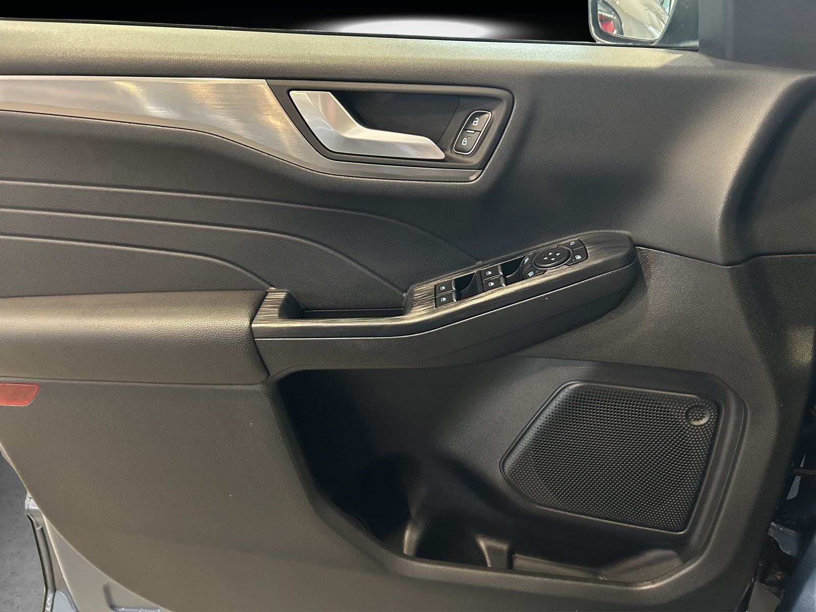 Fahrzeugabbildung Ford Kuga 2,5 Duratec PHEV Titanium