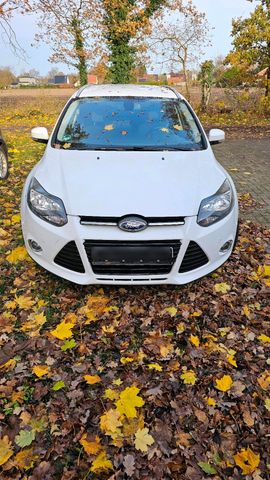 Ford Focus Turnier Titanium 1,0 ecoboost