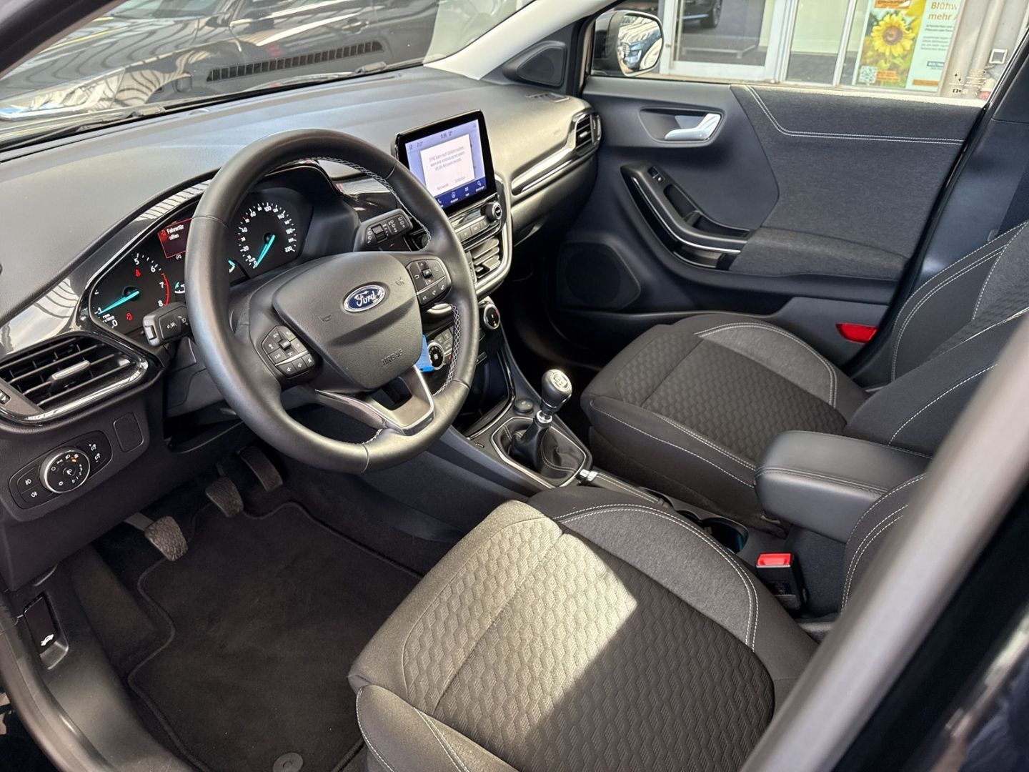 Fahrzeugabbildung Ford Puma Titanium 1.0 EcoBoost Mild Hybrid EU6d GJR