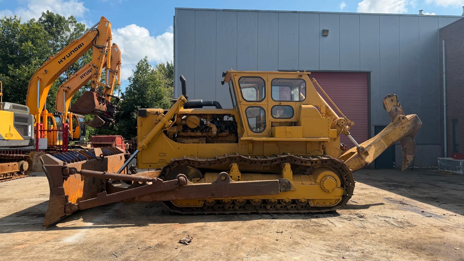 CAT D8K