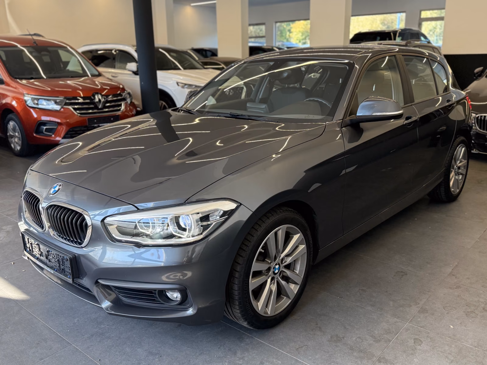 BMW 120