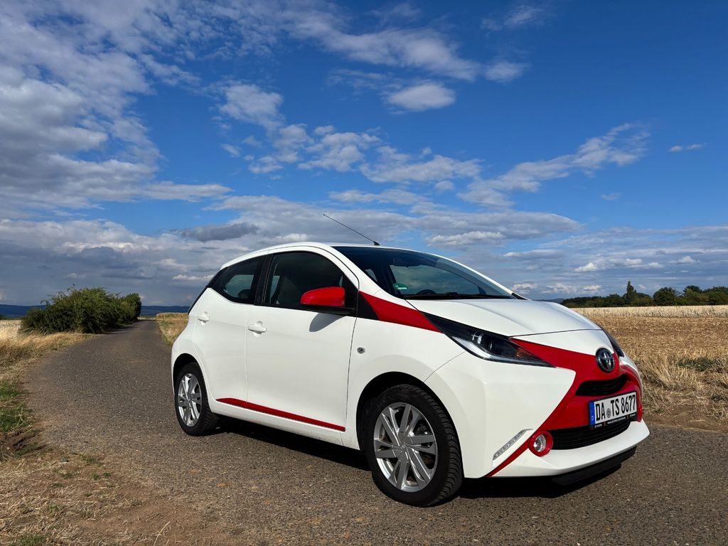 Image of Toyota Aygo (X)