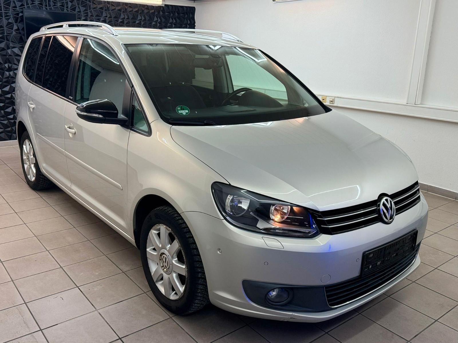 Volkswagen Touran 1.6 TDI/ Style /BlueMotion/ Technology/