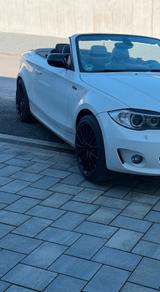 BMW 118d Cabrio E88 Top Zustand einmalig 2014 - BMW 118: Cabrio, 118d
