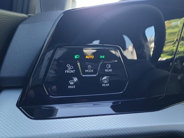 Volkswagen Golf VIII MOVE 2,0l TDI 115 PS Fahrschulwagen, миниатюра 20