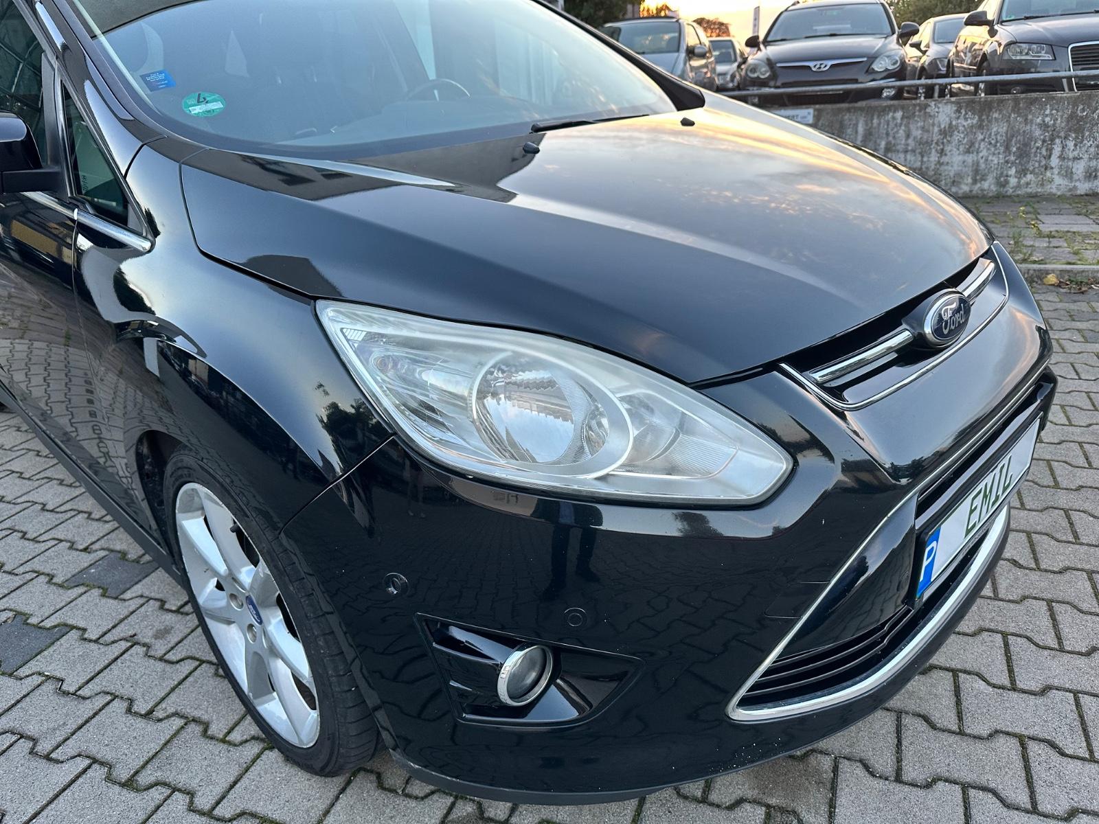 Ford Grand C-Max Titanium * TÜV Neu