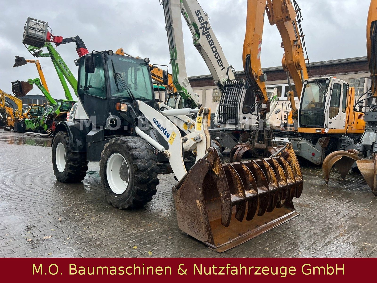 Fahrzeugabbildung Komatsu WA 100 M-5/ Greiferschaufel /