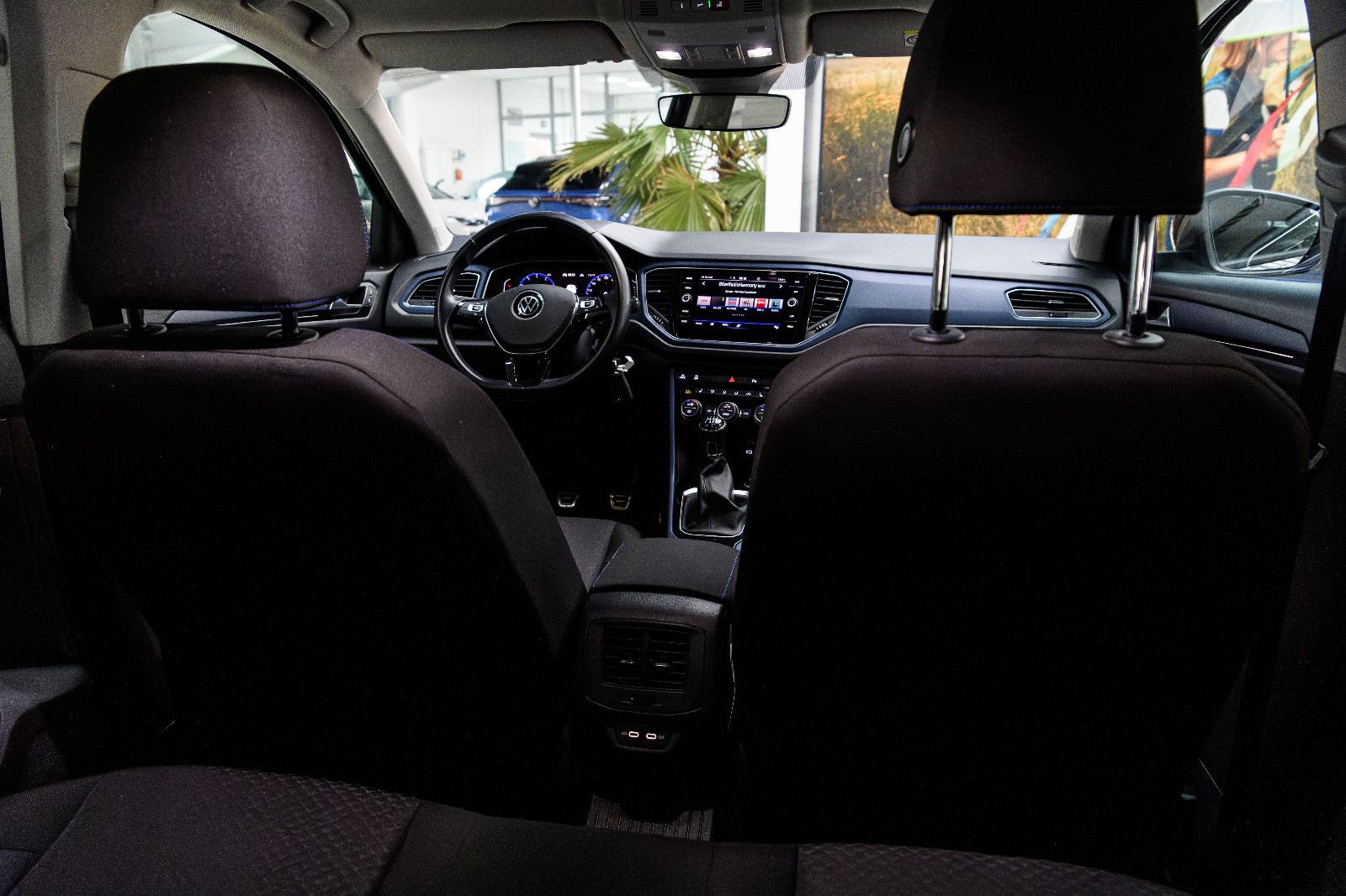 Fahrzeugabbildung Volkswagen T-Roc 1,5 United+LM+SH+PDC+Drive Mode+Digi Cockp