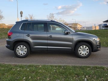 Volkswagen Tiguan - 7