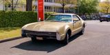 Oldsmobile Toronado 1967 gold metallic
