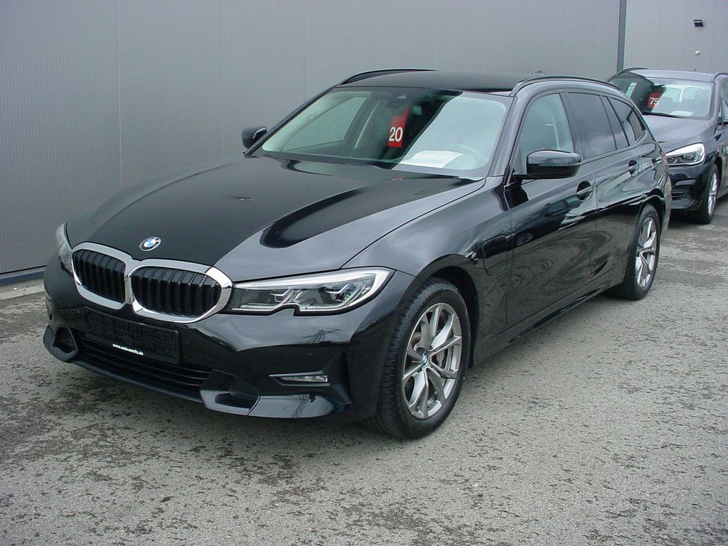 BMW 330
