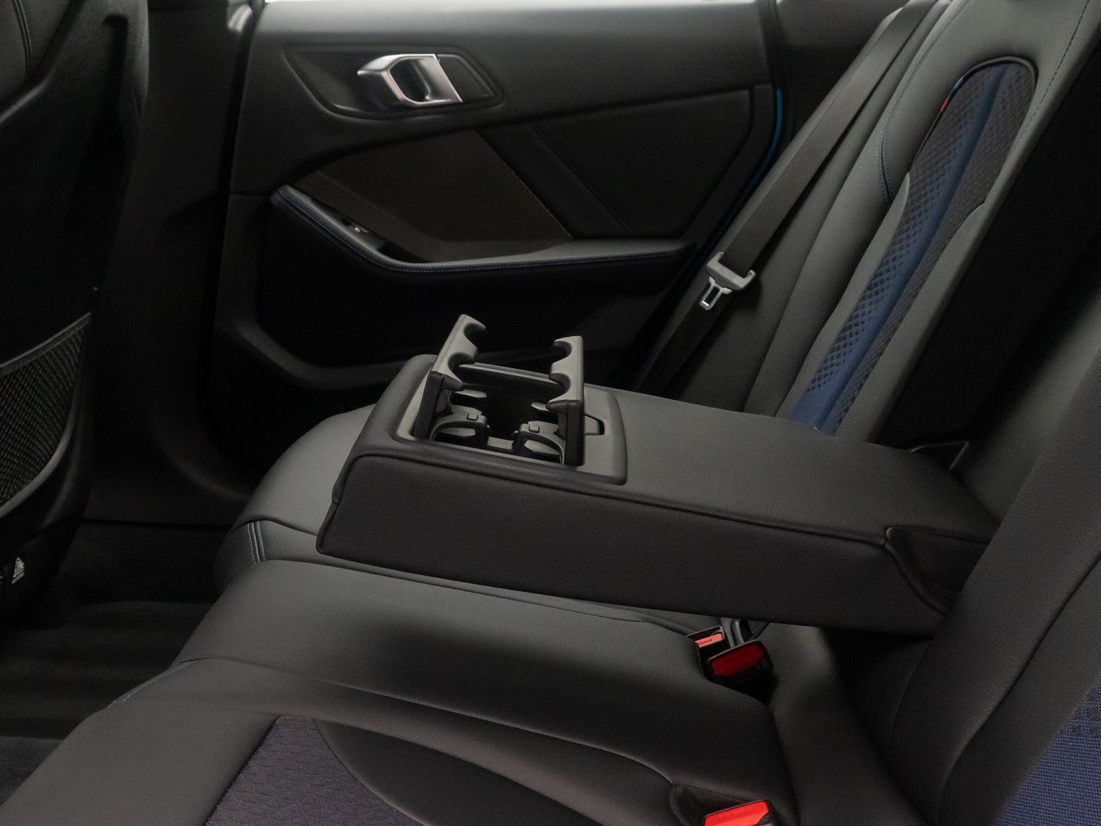 Fahrzeugabbildung BMW 220 Gran Coup&eacute; xD M Sport HUD DAB H/K Komfort