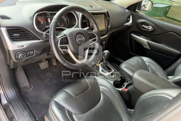 Jeep Cherokee - 9