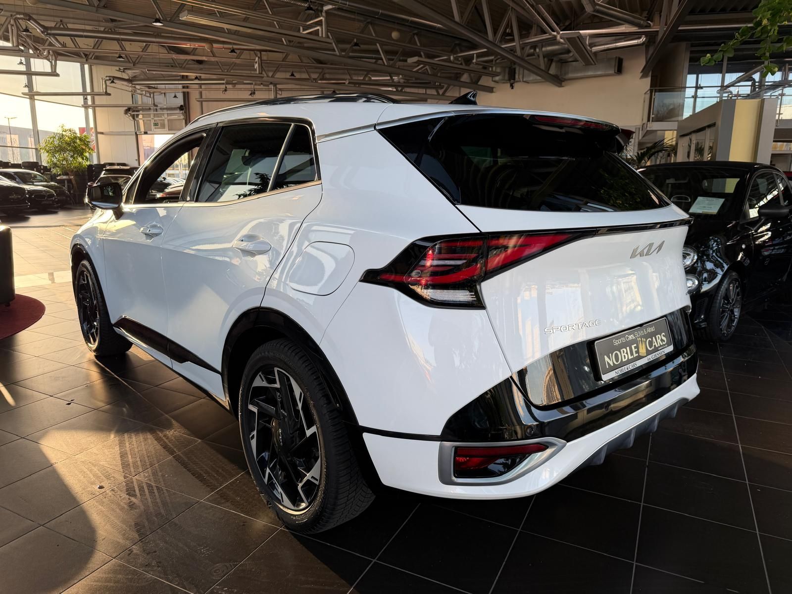 Fahrzeugabbildung Kia Sportage GT-Line 4WD AHK PANO 360° H/K LEDER 19"