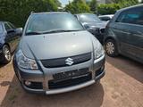 Suzuki SX4 Club - Suzuki SX4 mit Benzin-Antrieb: Allradantrieb, Limousine