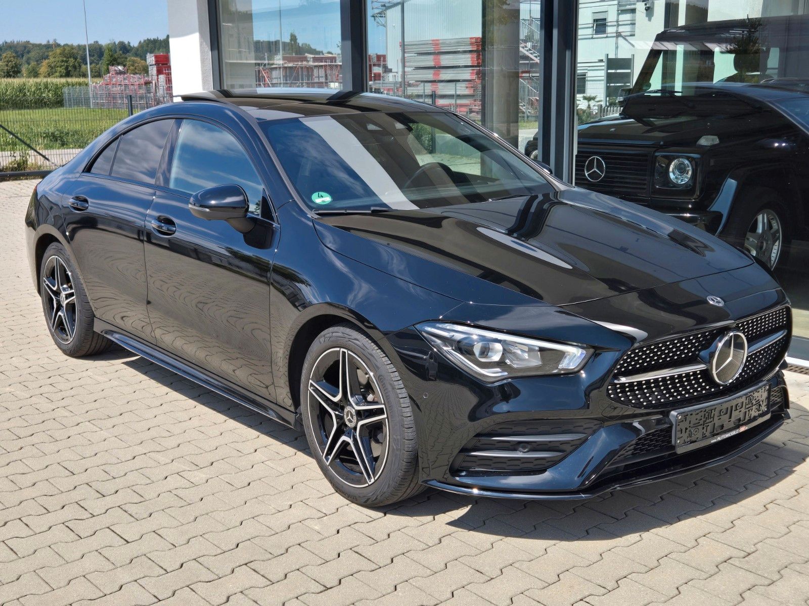 Mercedes-Benz CLA 220d Coupe AMG Line Panorama Night MBUX 360° foto 4
