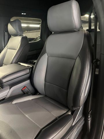 Ford F150 Lightning Lariat  gr. Batterie im Vorlauf