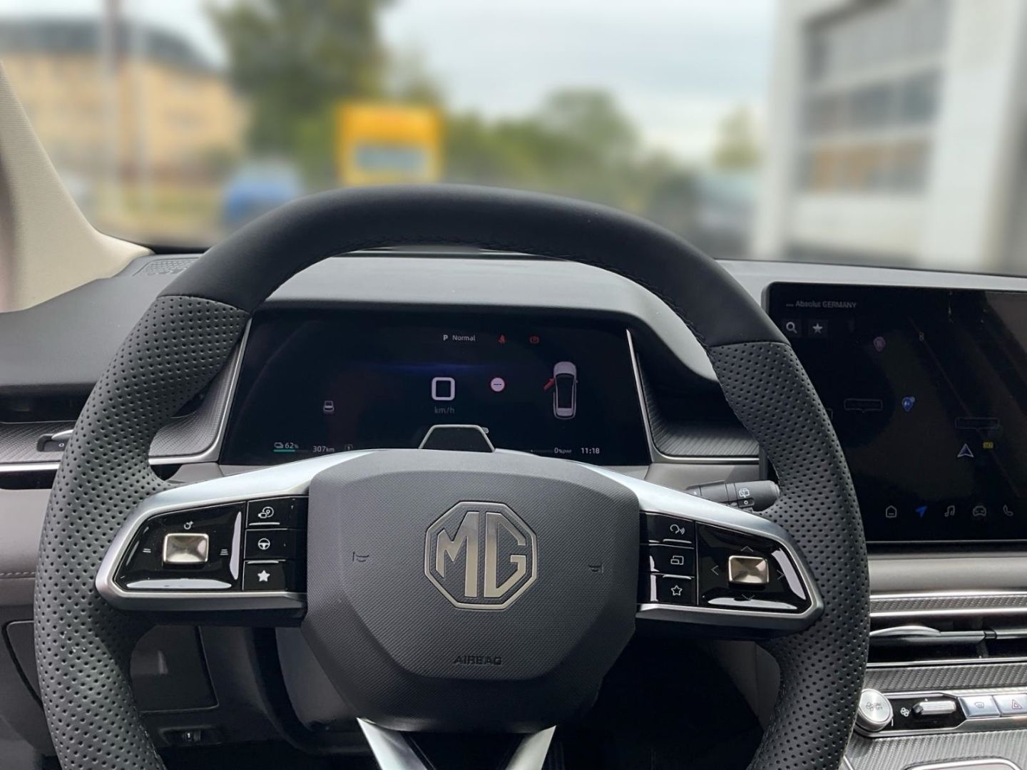 MG S6 EV