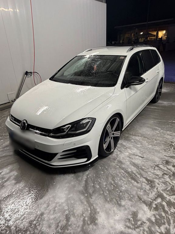 Image of Volkswagen Golf