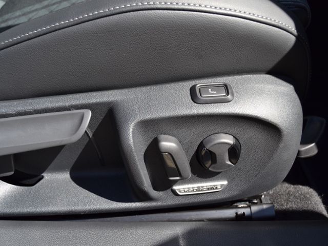 Passat Variant 2.0 TDI DSG R-line MATRIX/NAVI+VZ