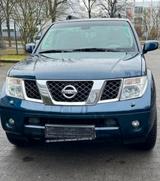 Nissan Pathfinder 2.5 dCi DPF LE Automatik LE - Nissan Pathfinder: Le
