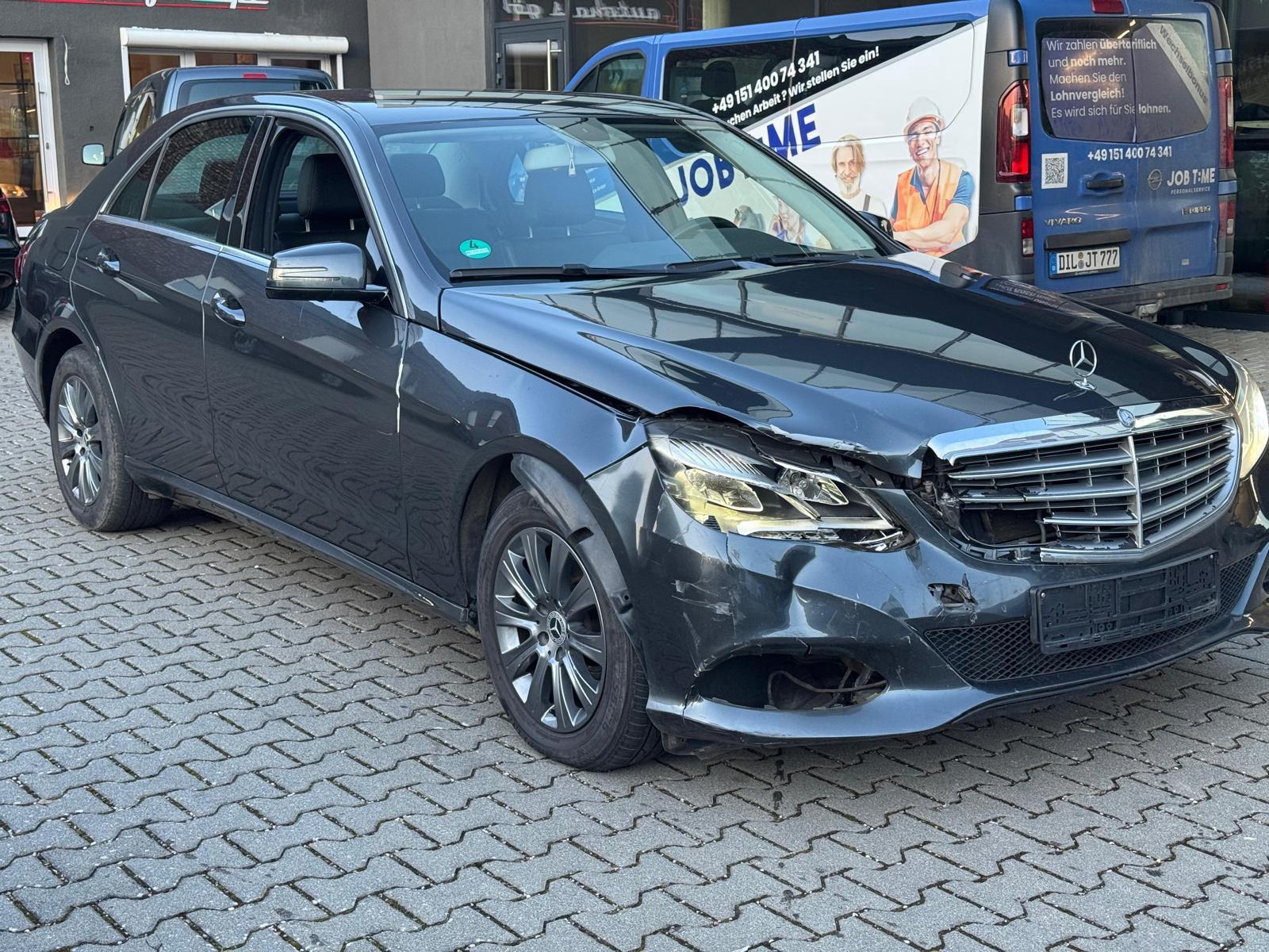 Mercedes-Benz E 220 CDI BlueTec Limousine Avantgarde UNFALL