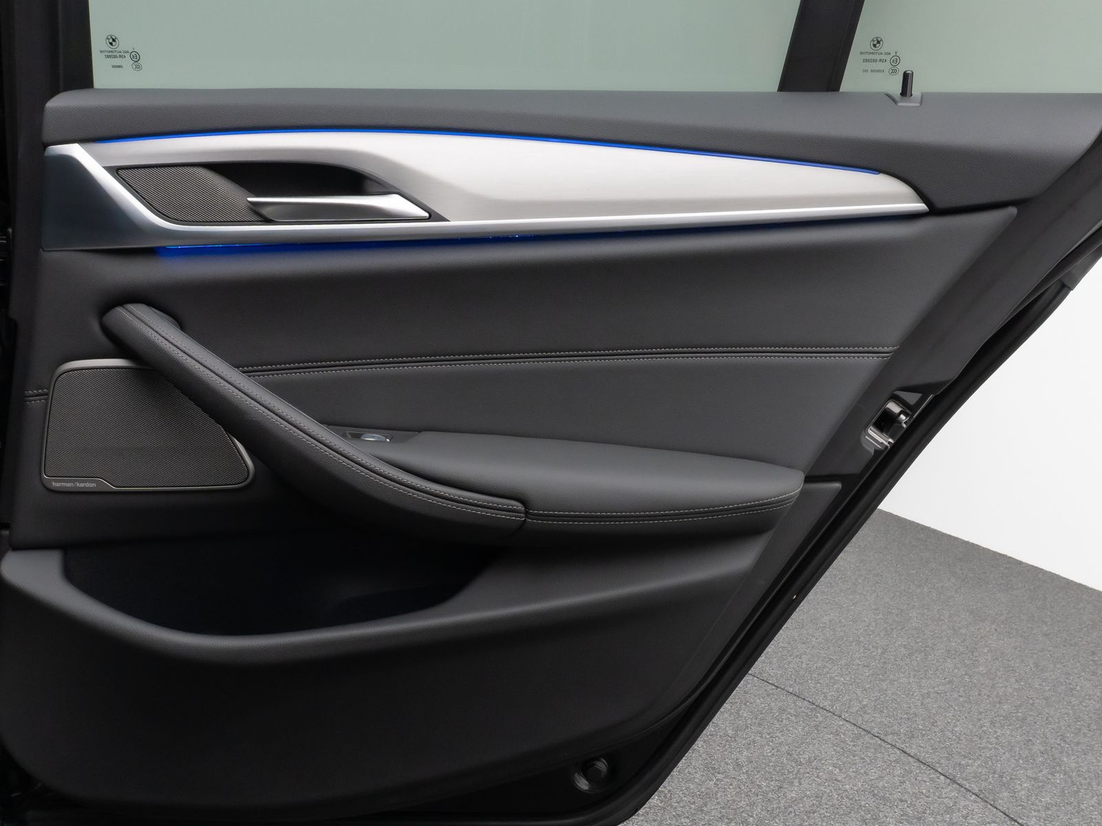 Fahrzeugabbildung BMW 520d xD ACC H/K Kamera Alarm DAB Leder 18Zoll