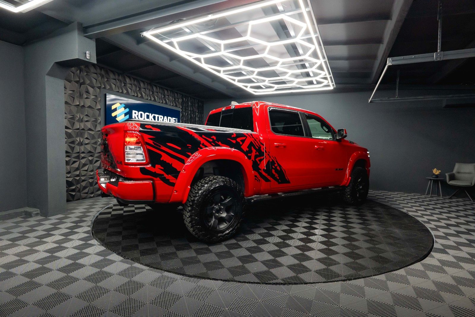 Fahrzeugabbildung Dodge RAM 5.7 V8 HEMI 4x4 Limited OFFROAD AxleLock 19%