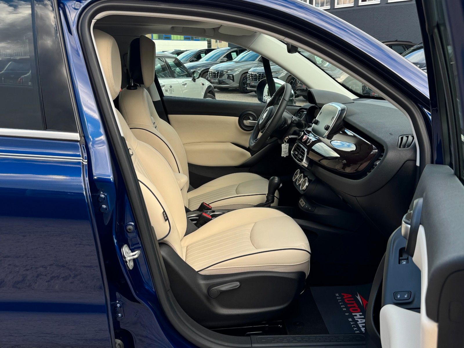 Fahrzeugabbildung Fiat 500X 1.3 FF Yacht Club Capri Faltdach CarPl. CAM