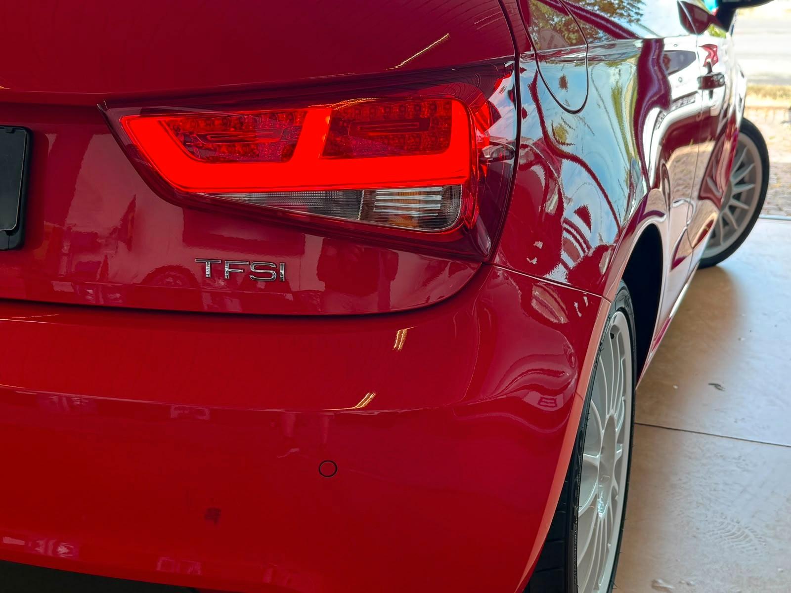 Audi A1 Sportback Volleder / Navi / Klimaautomatik