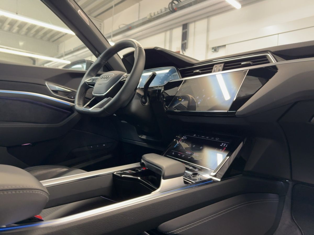 Audi SQ8 e-tron - Bild 13