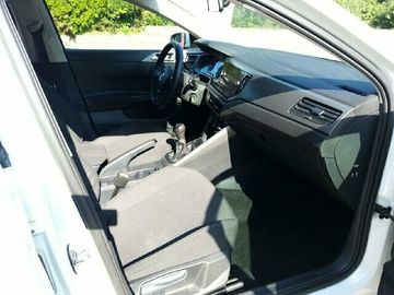Volkswagen Polo - 4