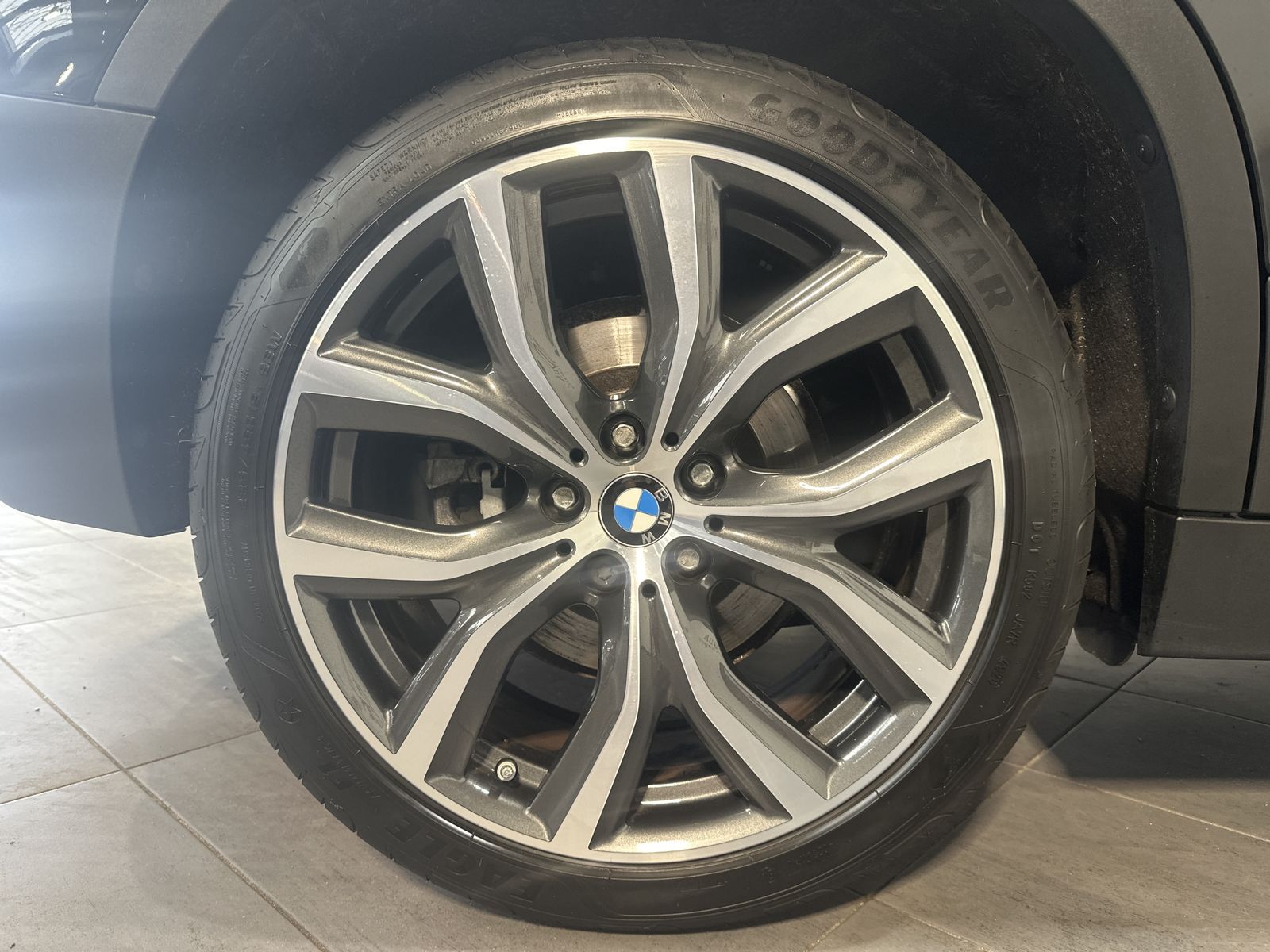 Fahrzeugabbildung BMW X2 sDrive20d Advantage NAV+LED+SHZ+HUD+H&K+ACC